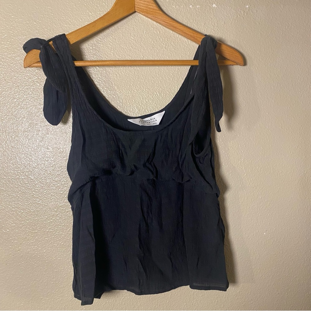 Compañia Fantastica Black Dainty Top size medium minimalist‎ summer